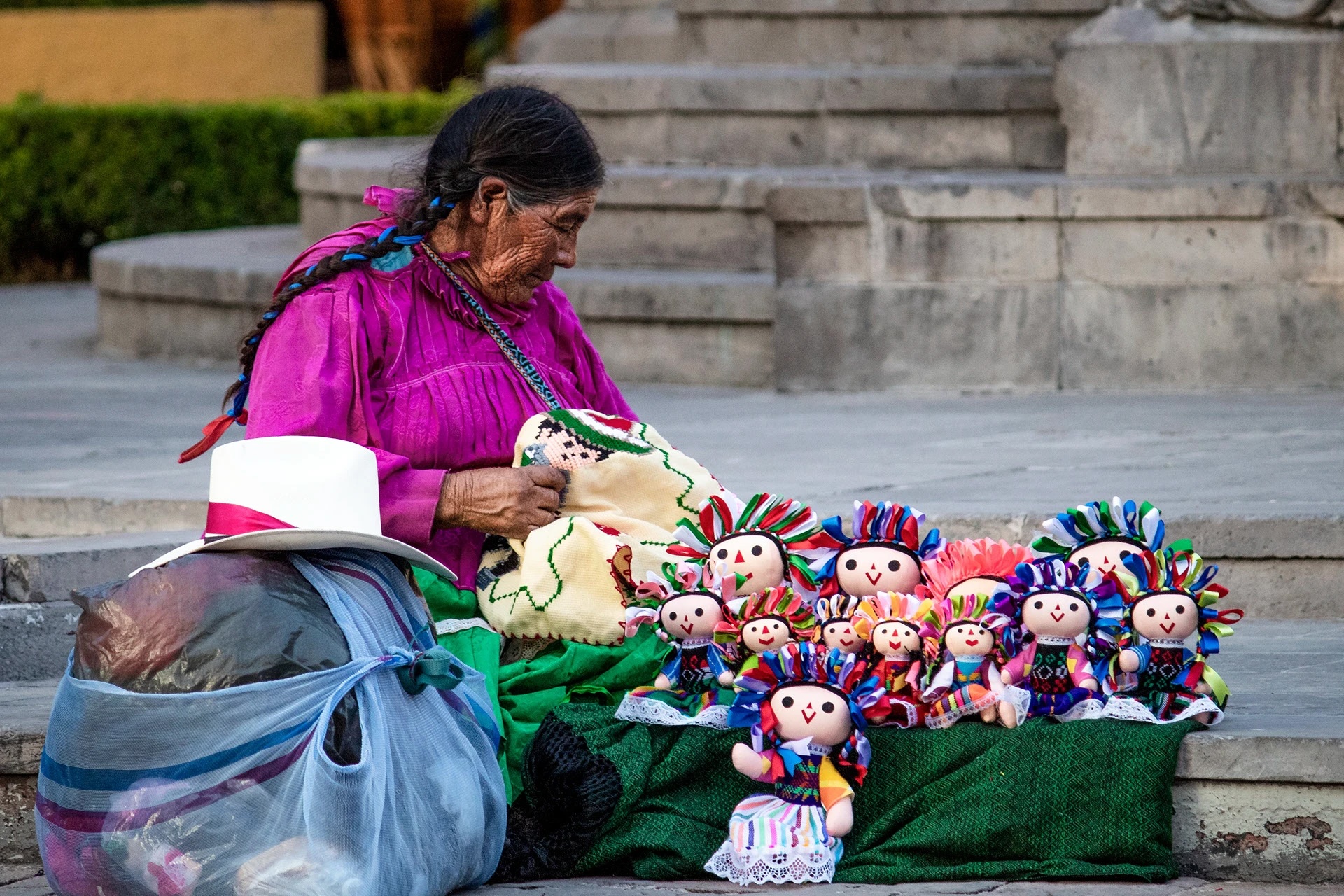 Lady with dolls
